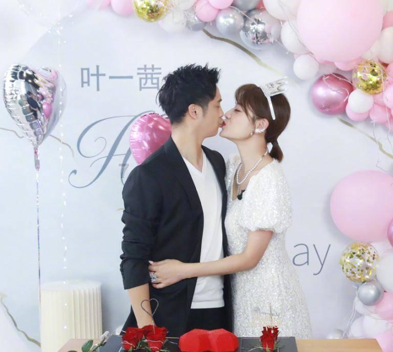 鲫鱼豆腐汤怎么做好吃游戏画面